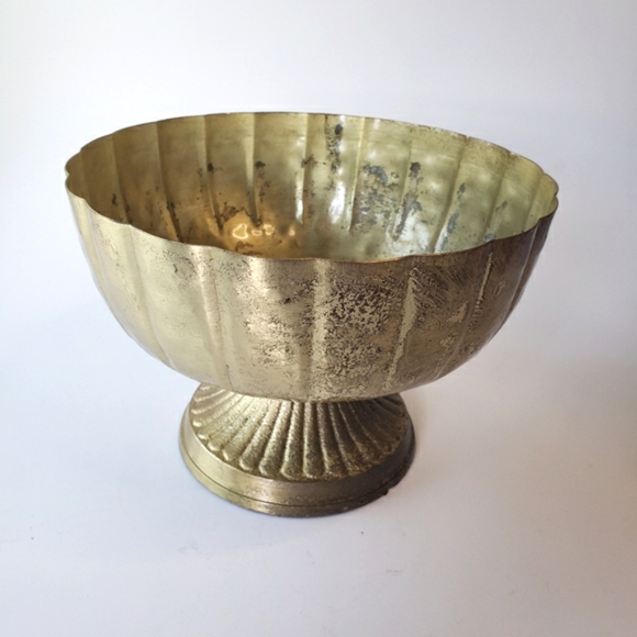 Copper Gold Distressed decorative scalloped compote holiday Afloral bowl - Picture 1 of 11